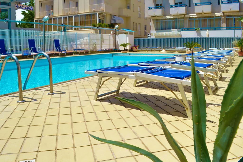 Hotel Solmar Cattolica Esterno foto