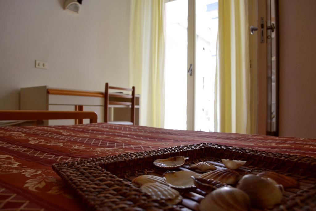 Hotel Solmar Cattolica Camera foto
