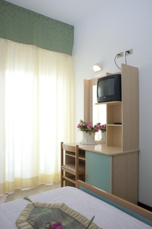 Hotel Solmar Cattolica Camera foto