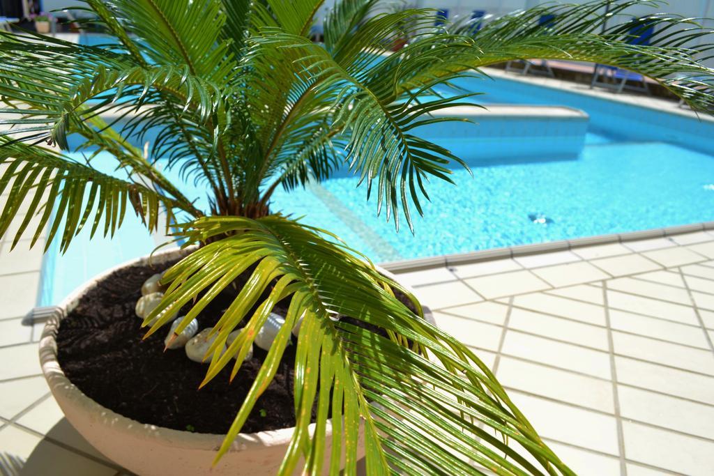 Hotel Solmar Cattolica Esterno foto