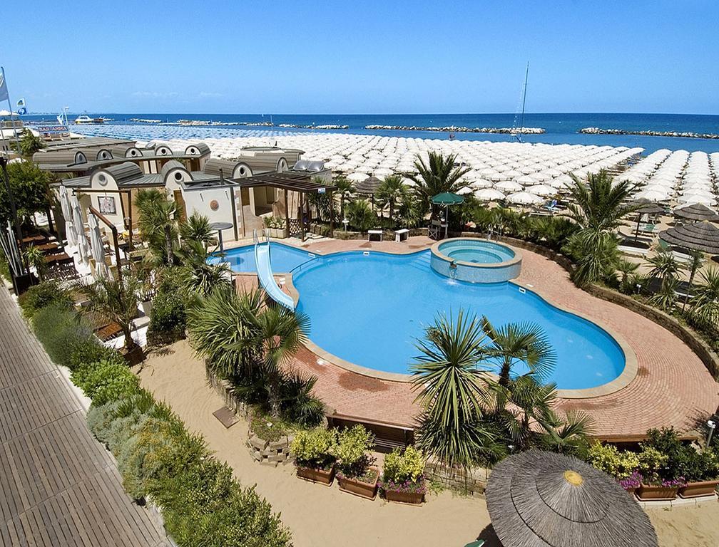 Hotel Solmar Cattolica Esterno foto